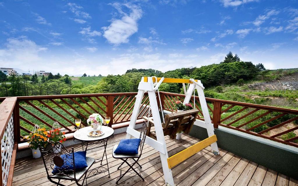 Terrace On The Cloud Villa Pyeongchang Exterior photo